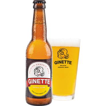 Ginette Natural Blond in bierglas met fles ernaast