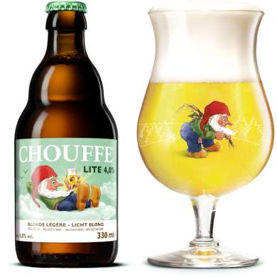 Uitgeschonken Chouffe Lite in een bijhorend glas