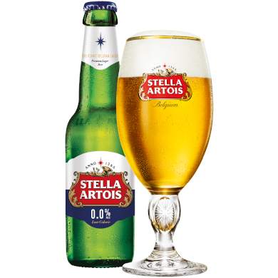 Uitgeschonken alcoholvrije Stella Artois in bijhorend glas