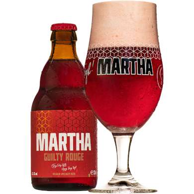 Martha Guilty Rouge uitgeschonken in bijhorend bierglas