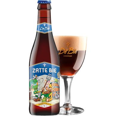 Zatte Bie uitgeschonken in glas met flesje