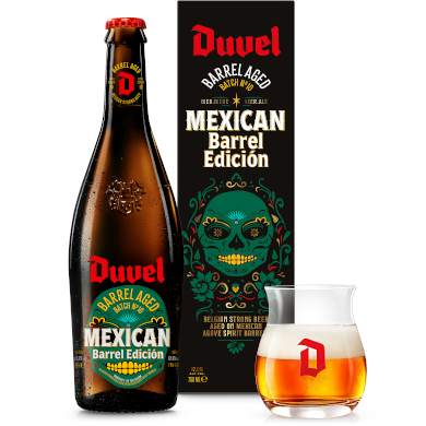 Duvel Barrel Aged Batch No. 10 verpakking naast gevuld glas