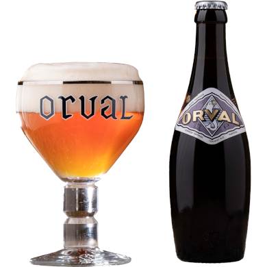 Uitgeschonken Orval in bijhorend kelkglas
