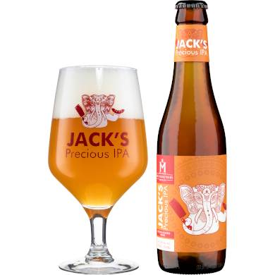 Glas gevuld met Jack's Precious IPA met flesje naast