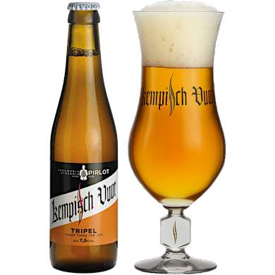 Kempisch Vuur Tripel gepresenteerd in glas naast flesje