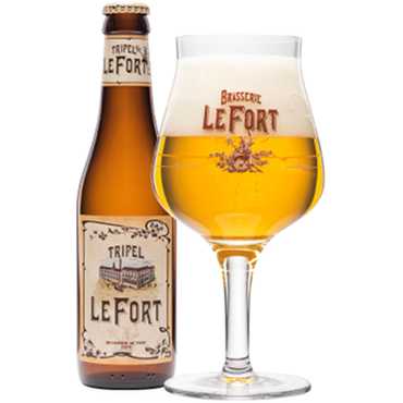 Tripel LeFort in een bijhorend bierglas naast bierflesje