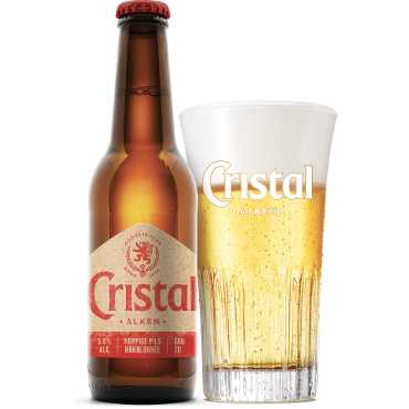 Uitgeschonken Cristal in bijhorend glas