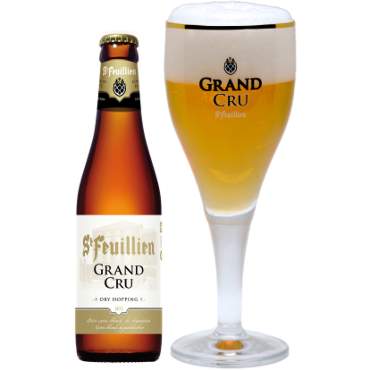 Uitgeschonken St-Feuillien Grand Cru in bijhorend bierglas