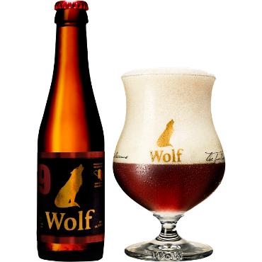 Uitgeschonken Wolf 9 in bijhorend glas