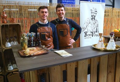 Proeverij van feestdranken van Bon Vivant Spirits