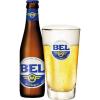 Bel Pils uitgeschonken in bijhorend glas