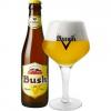 Bush Blond uitgeschonken in Bushglas met flesje ernaast